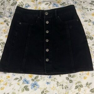Brand New..Never work American Eagle Button Skirt